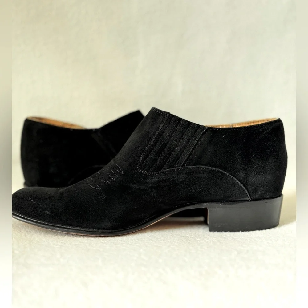 Chamula Western Women’s Size 24 (Size7)Black Suede Botties.